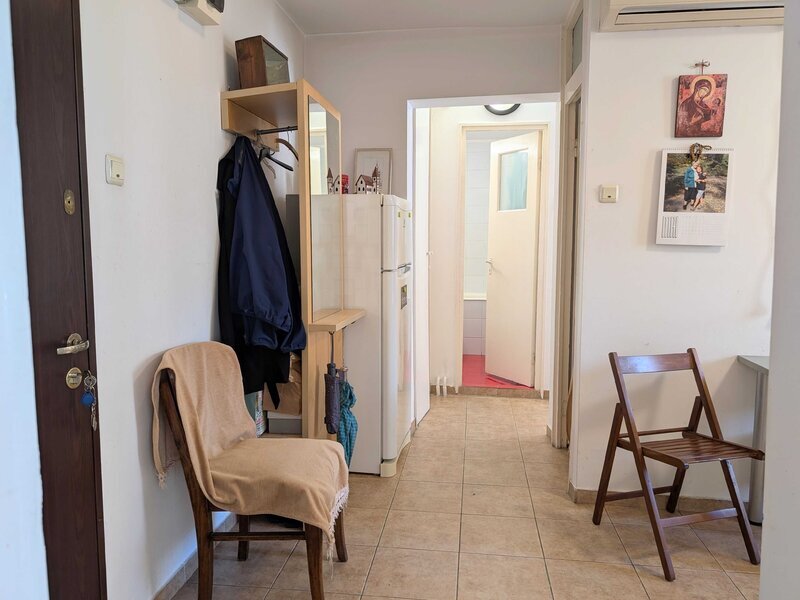 Mosilor, Eminescu, decomandat, et 5, bl. 1982