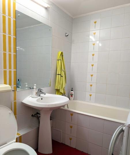 Mosilor, Eminescu, decomandat, et 5, bl. 1982